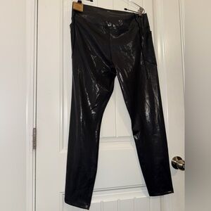 PINK Victoria's Secret Shiny Black Leggings